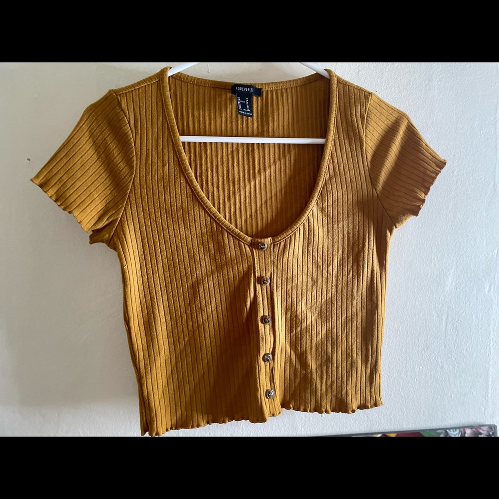 Brand: Forever21 Size: Small Color: Gold
